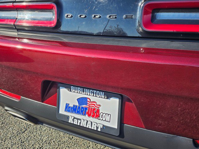 Used 2022 Dodge Challenger SXT RWD image 14