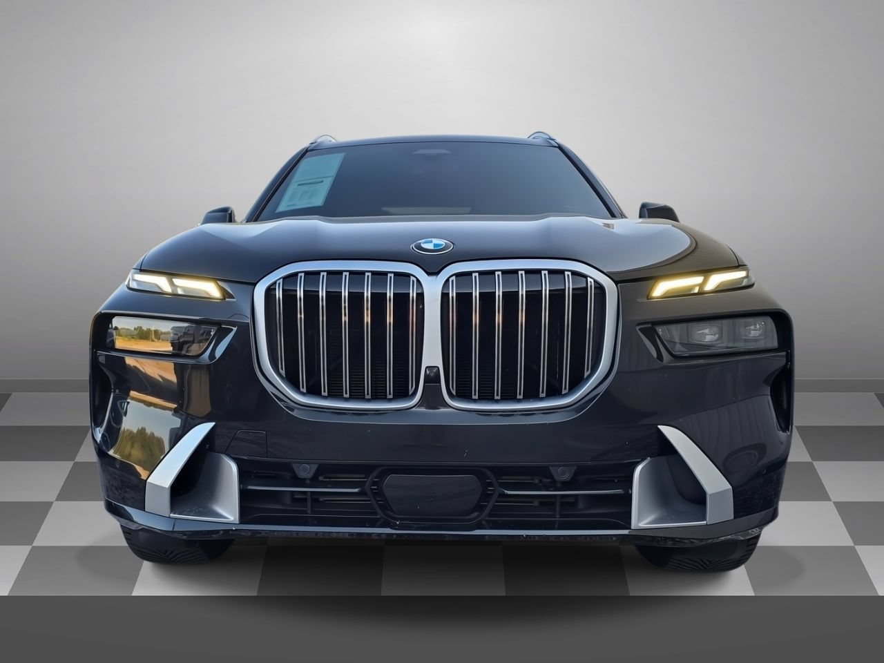 Used 2024 BMW X7 xDrive40i w/ Executive Package AWD/4WD image 2