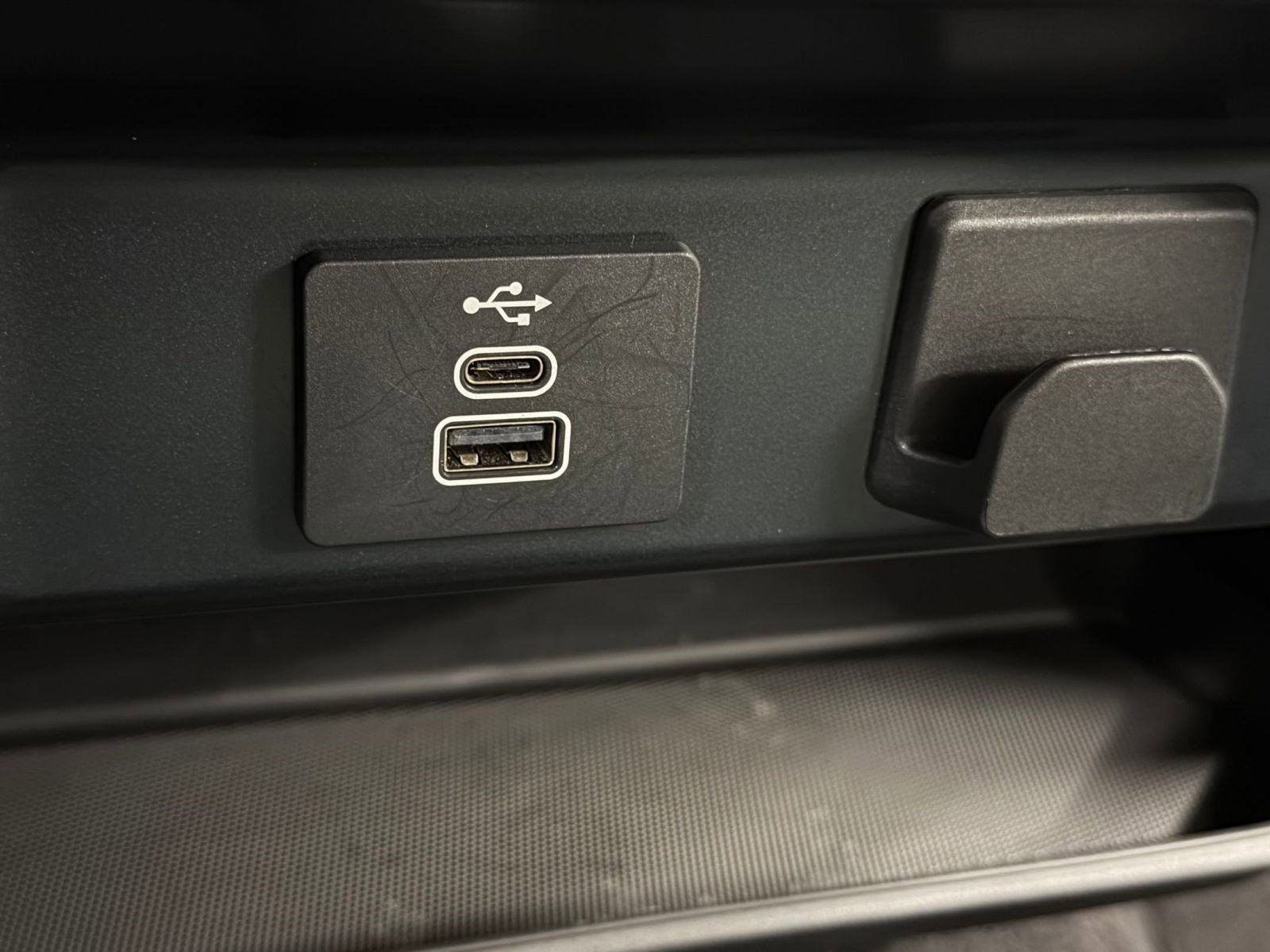 Used 2025 Ford F150 XLT w/ Equipment Group 301A Standard image 24