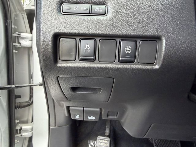 Used 2023 Nissan Murano SV AWD/4WD image 14