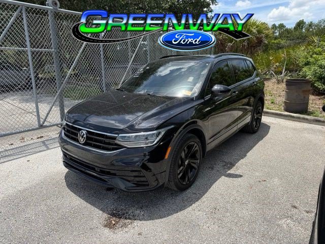 Used 2023 Volkswagen Tiguan SE R-Line