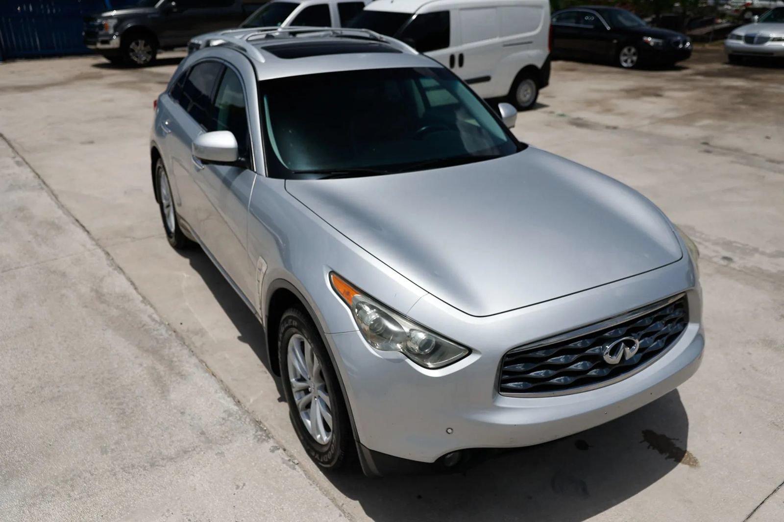 Used 2011 INFINITI FX35 2WD w/ Premium Pkg image 9