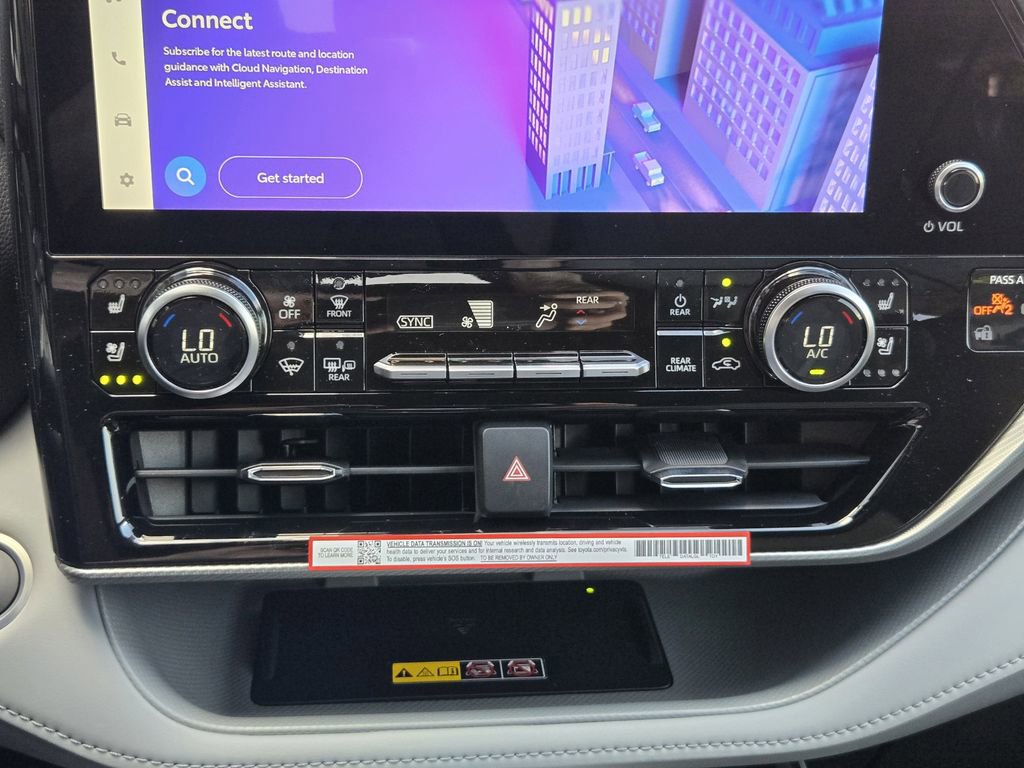 New 2026 Toyota Highlander Platinum AWD/4WD image 13