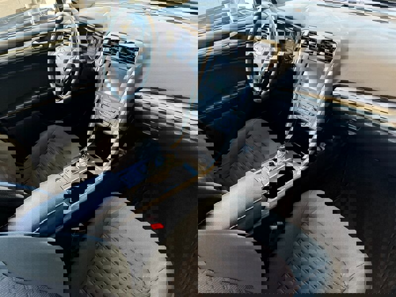 Used 2020 Ford Fusion SE image 27