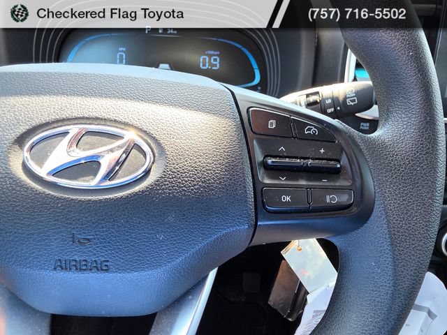 Used 2023 Hyundai Venue SE w/ Cargo Package FWD image 13