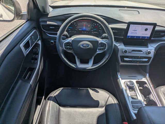 Used 2022 Ford Explorer XLT w/ Equipment Group 202A image 18