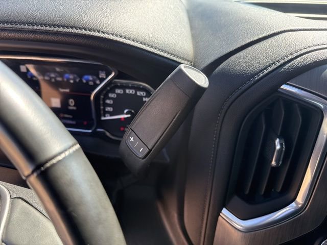 Used 2023 GMC Sierra 2500 Denali w/ Denali Black Diamond Edition image 26
