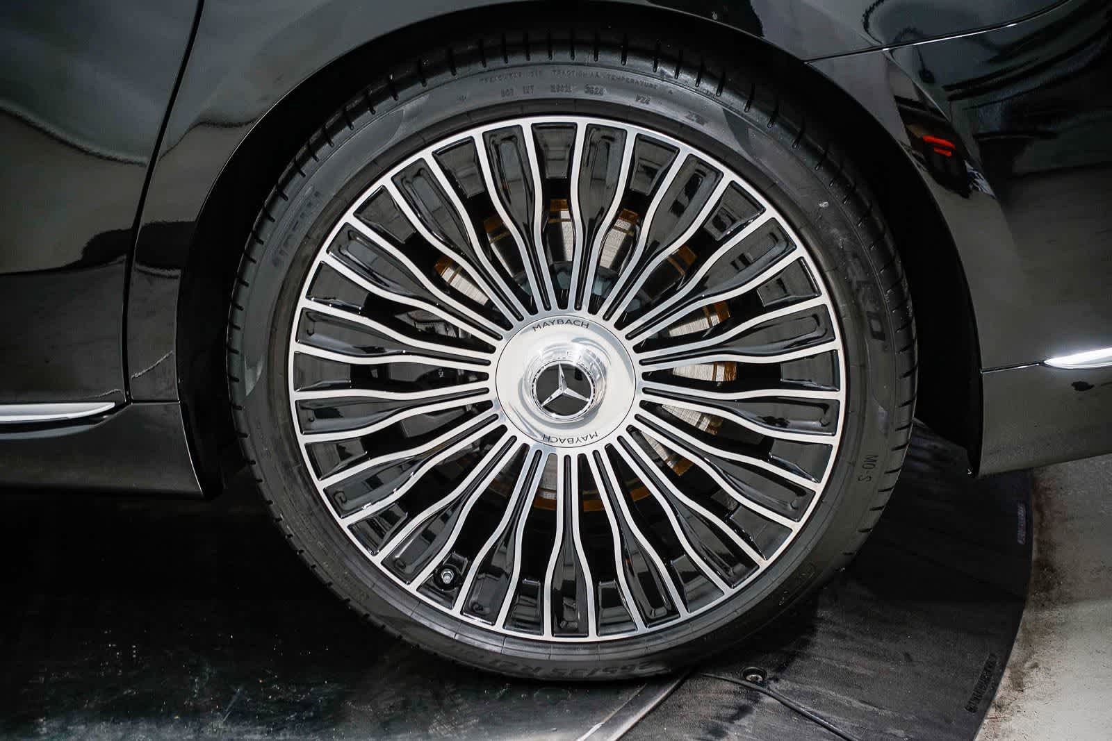 Certified 2025 Mercedes-Benz Maybach S 680 4MATIC image 10