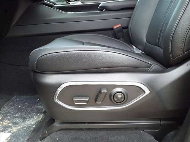 New 2023 Jeep Wagoneer Series III w/ Convenience Group I AWD/4WD image 22