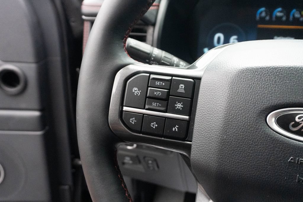 Used 2024 Ford Expedition Max Limited AWD/4WD image 31