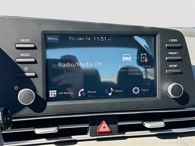 Used 2025 Hyundai Elantra Sport image 14