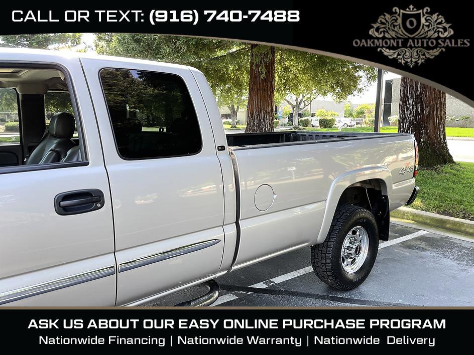 Used 2005 GMC Sierra 2500 SLT w/ Heavy-Duty Power Package AWD/4WD image 4