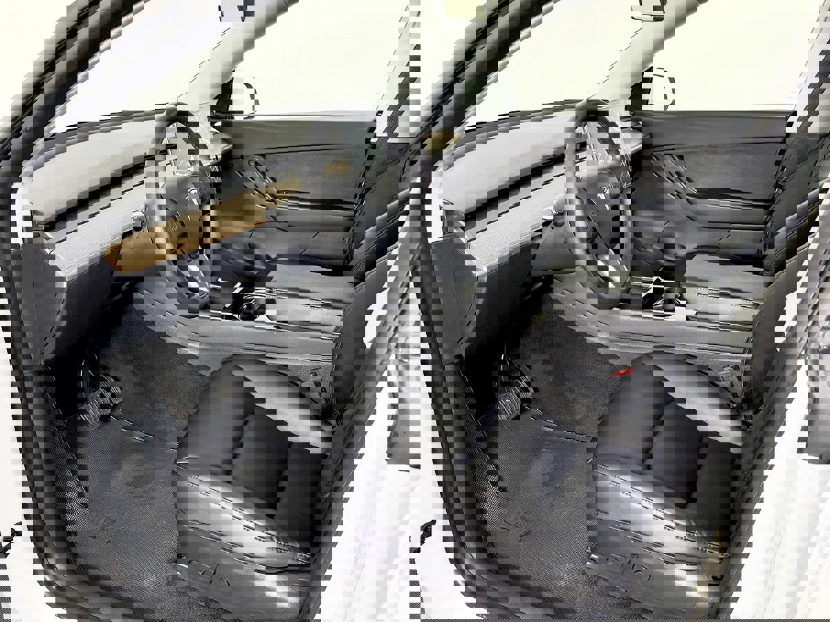 Used 2020 Tesla Model Y Long Range image 26