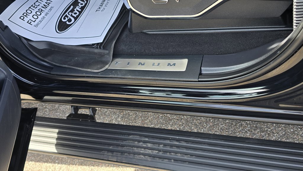 Used 2024 Ford F150 Platinum image 2
