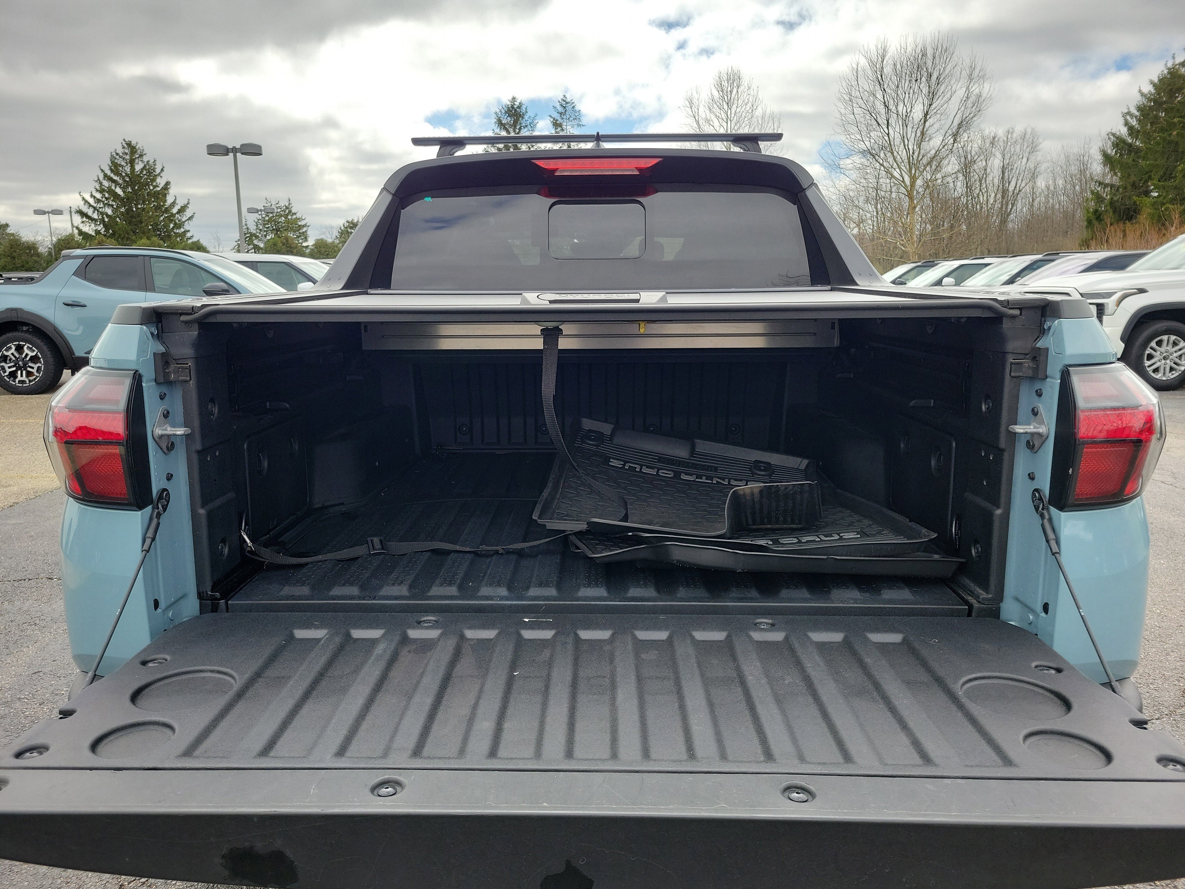 Used 2023 Hyundai Santa Cruz SEL Premium image 8