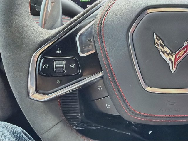 Used 2022 Chevrolet Corvette Stingray Premium Cpe w/ Z51 Performance Package RWD image 31