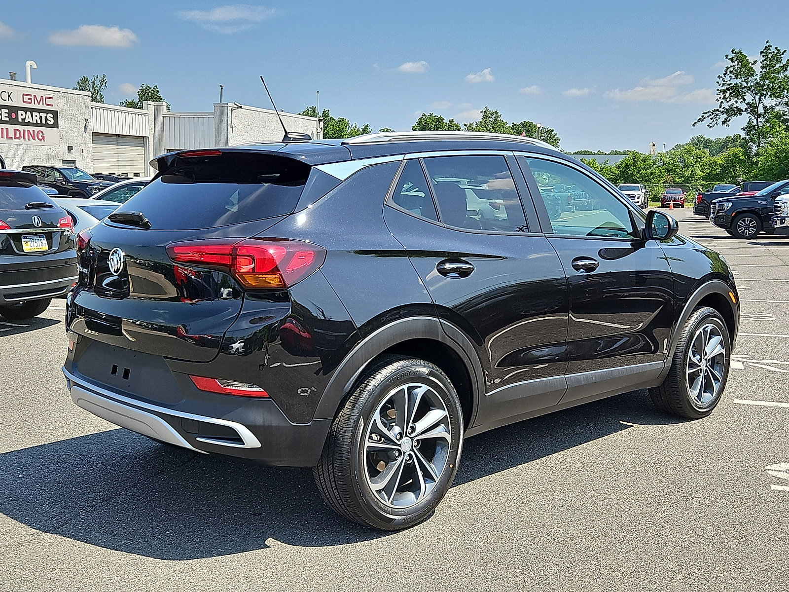 Used 2023 Buick Encore GX Select w/ Safety Package II AWD/4WD image 6