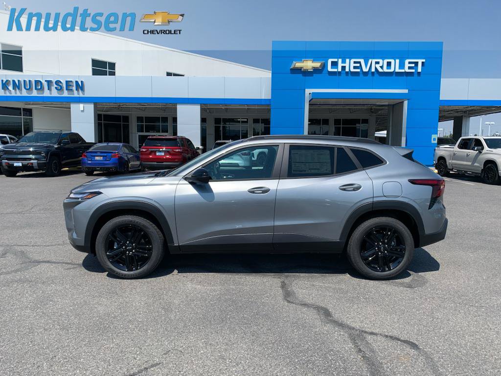 New 2026 Chevrolet Trax ACTIV w/ Sunroof Package FWD image 4