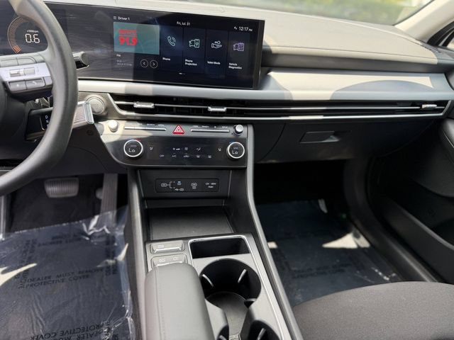 Used 2025 Hyundai Sonata SEL FWD image 16