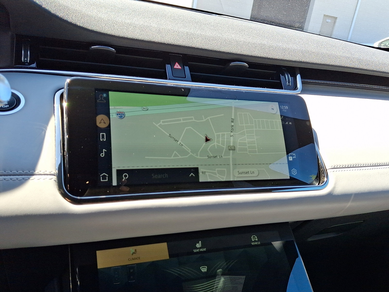 Used 2021 Land Rover Range Rover Evoque R-Dynamic HSE AWD/4WD image 17