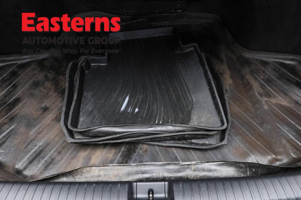Used 2023 Honda Accord Touring image 11