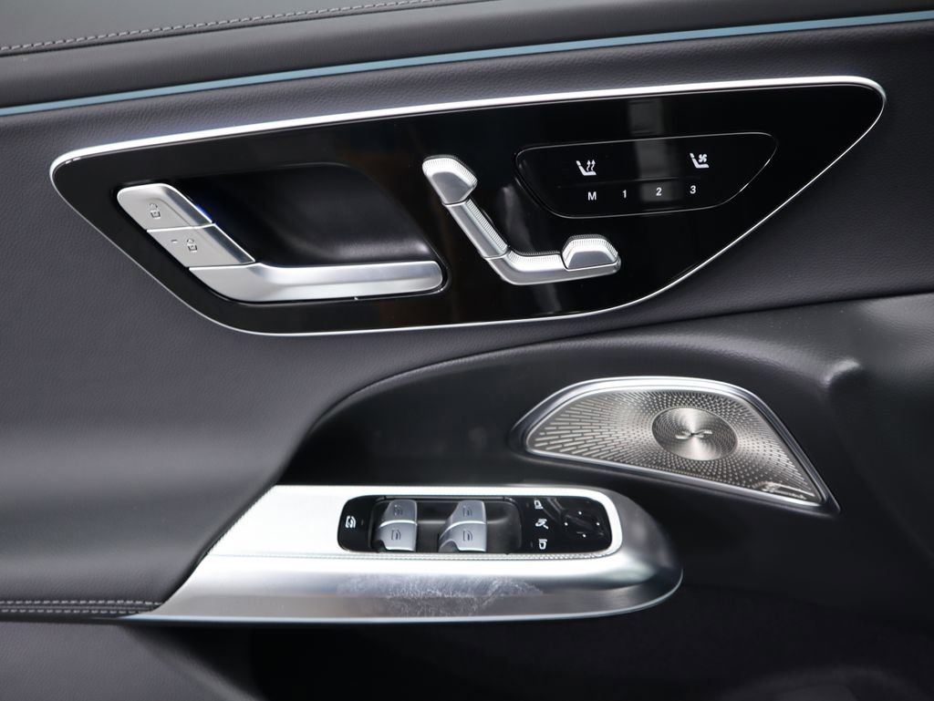 Used 2025 Mercedes-Benz E 450 4MATIC All-Terrain Wagon image 25