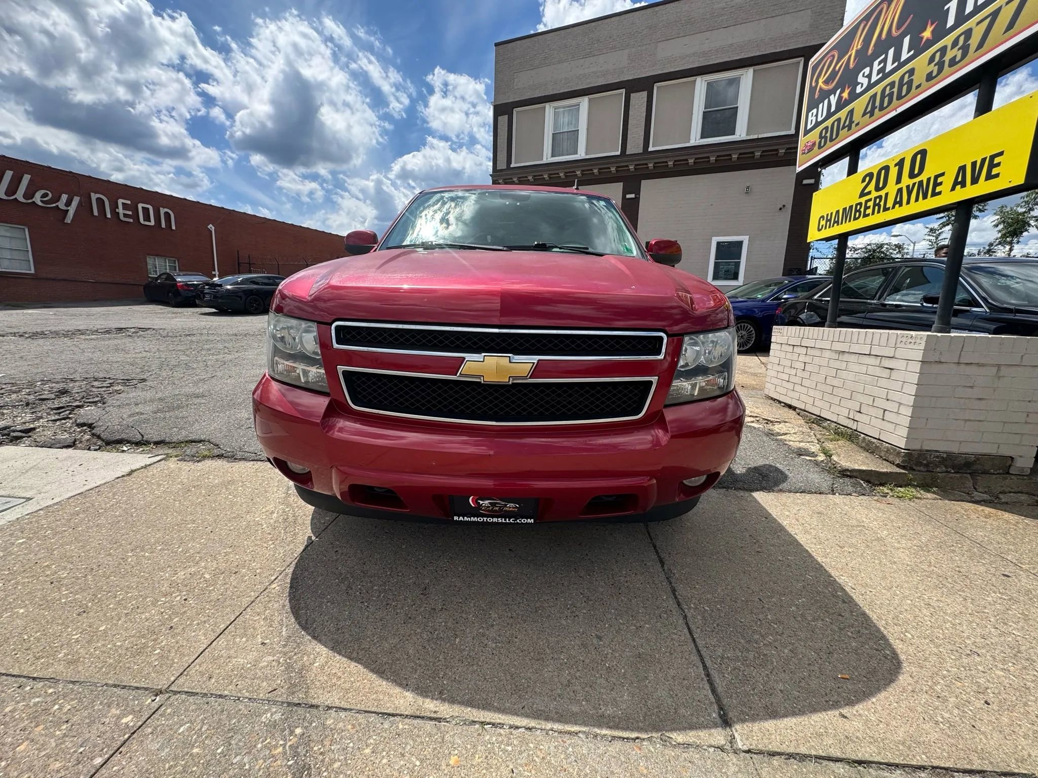 Used 2013 Chevrolet Suburban LT image 9