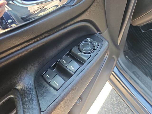 Used 2019 Chevrolet Equinox LT FWD image 12