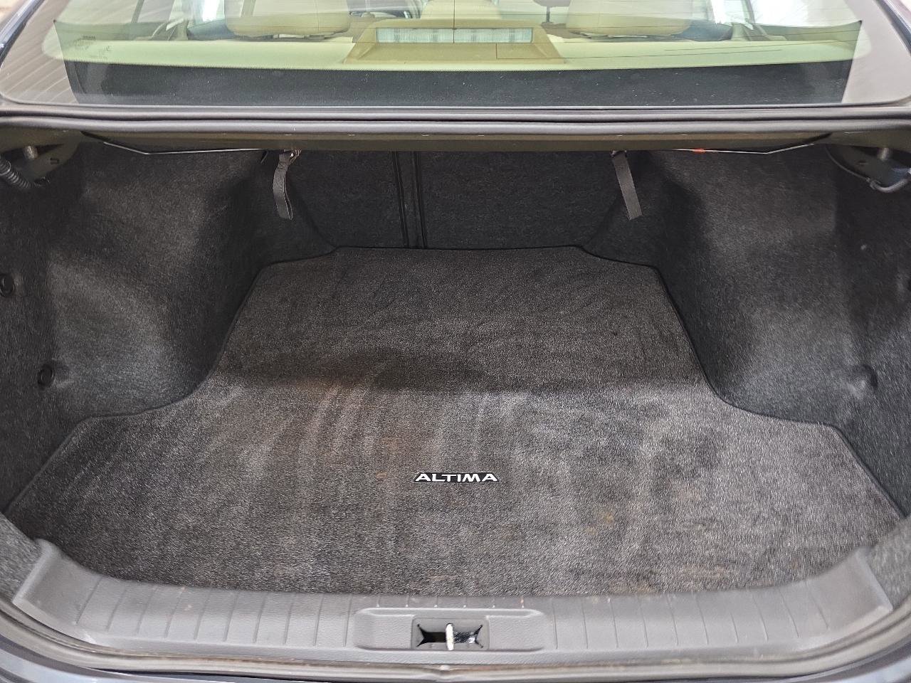 Used 2015 Nissan Altima 3.5 SL image 35