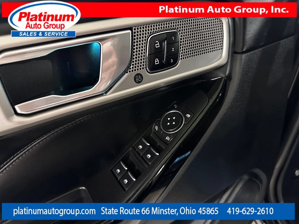 Used 2021 Ford Explorer Platinum w/ Equipment Group 601A AWD/4WD image 28