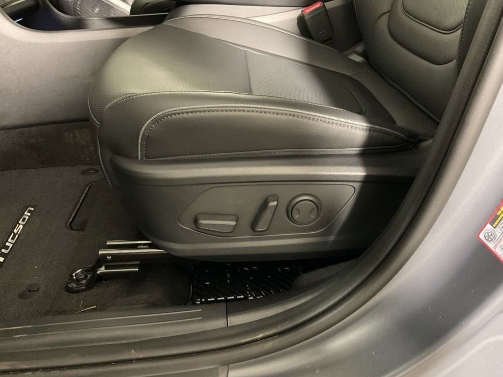 New 2026 Hyundai Tucson Limited FWD image 23