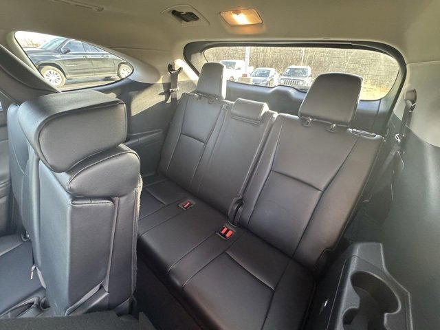 Certified 2022 Toyota Highlander XLE image 17