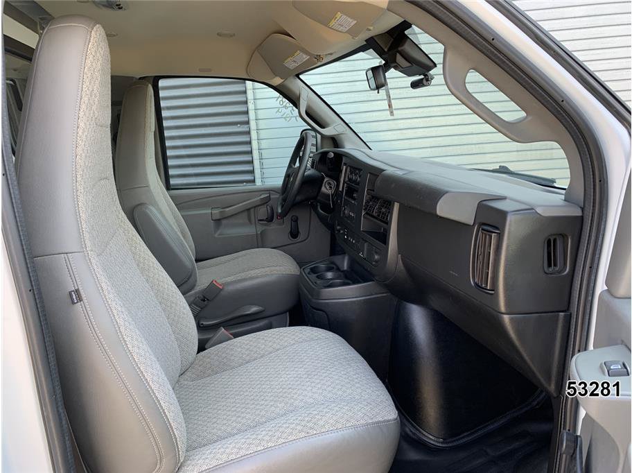 Used 2019 Chevrolet Express 2500 RWD image 26