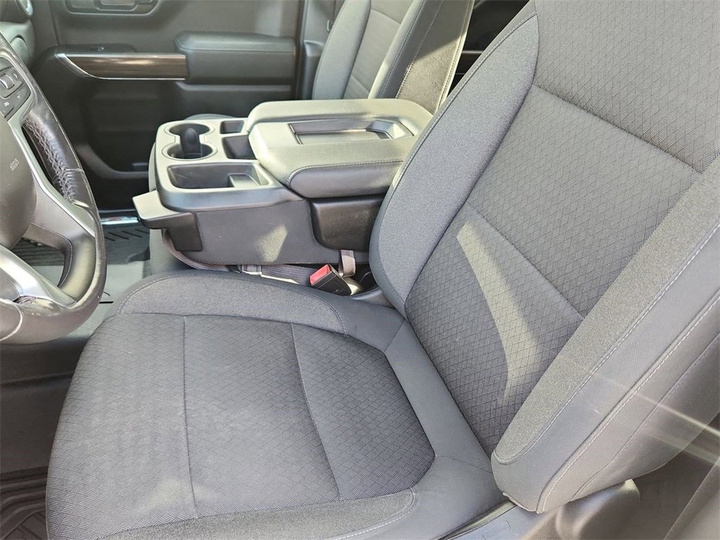 Used 2021 Chevrolet Silverado 1500 RST image 18