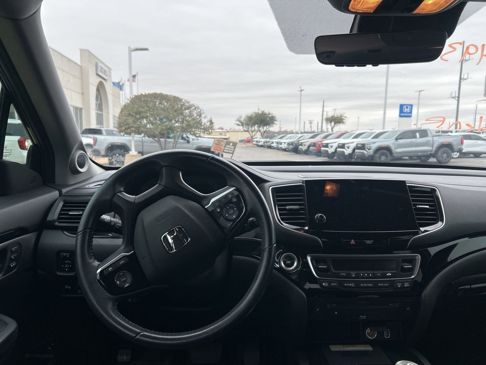 Used 2021 Honda Pilot Touring image 15