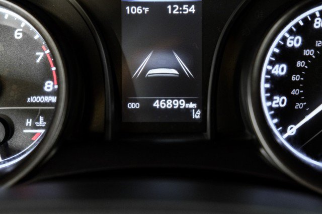 Used 2021 Toyota Camry SE FWD image 19