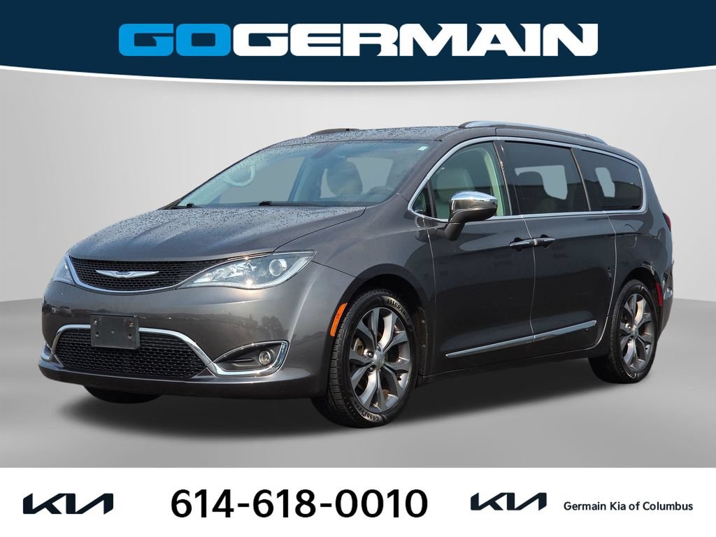 Used 2017 Chrysler Pacifica Limited w/ UConnect Theater Package