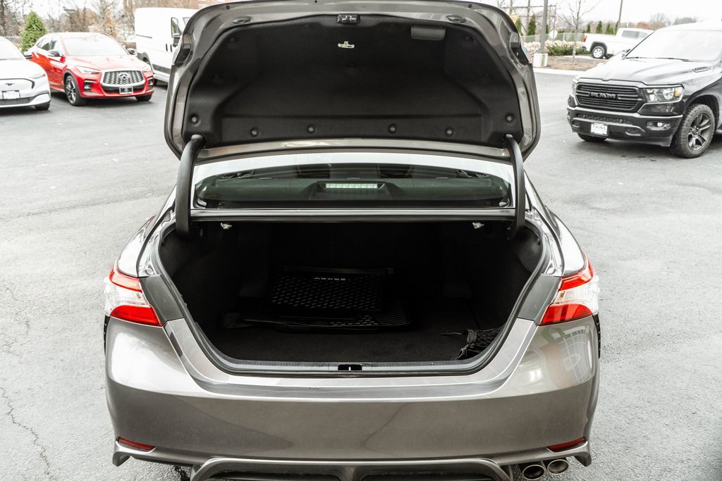 Used 2020 Toyota Camry SE image 31