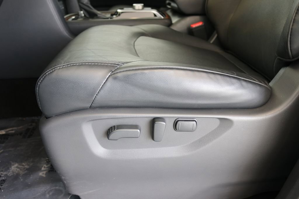 Used 2024 Nissan Armada SL image 15