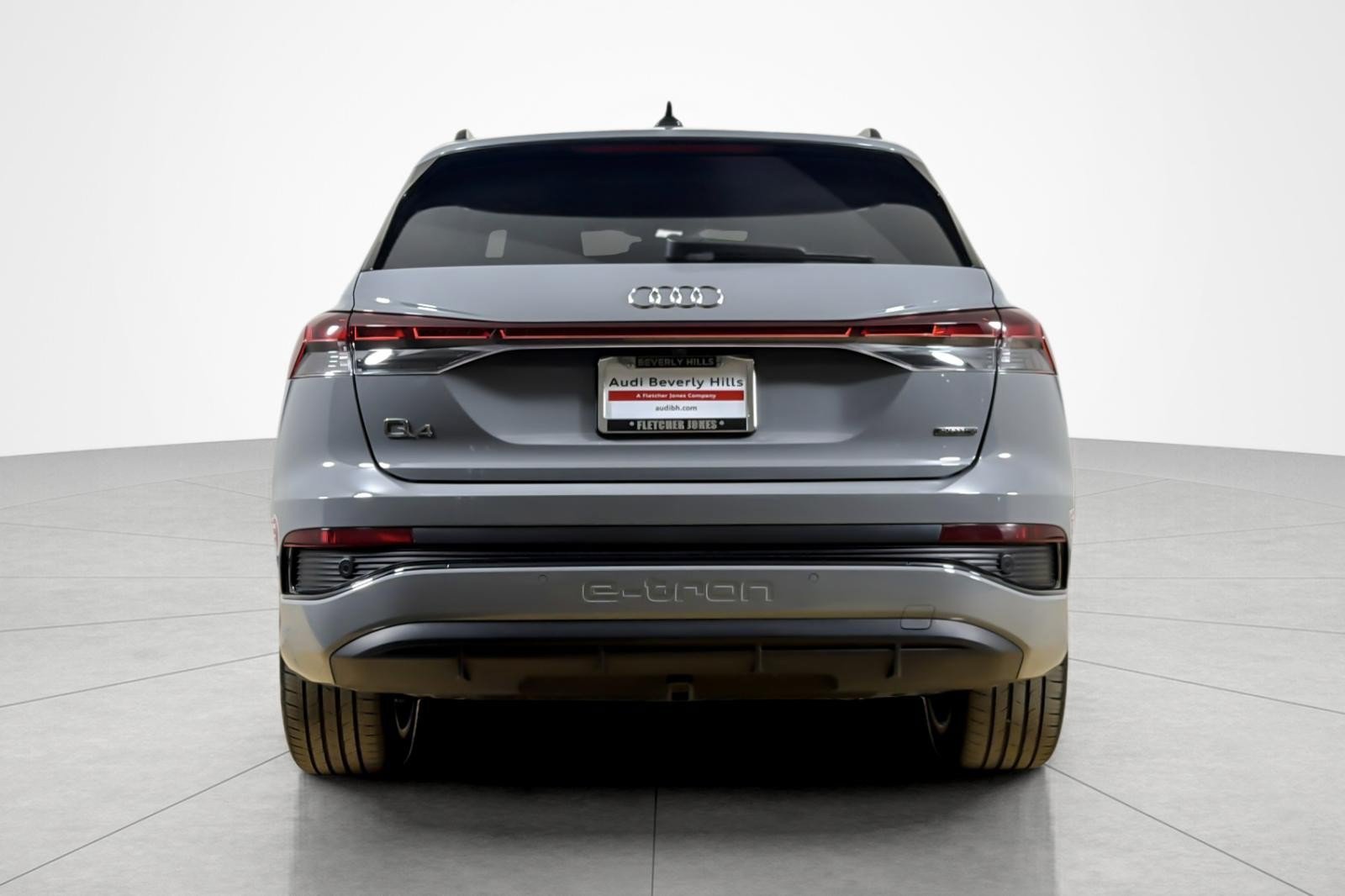 Certified 2023 Audi Q4 e-tron Prestige w/ Black Optic Package AWD/4WD image 4