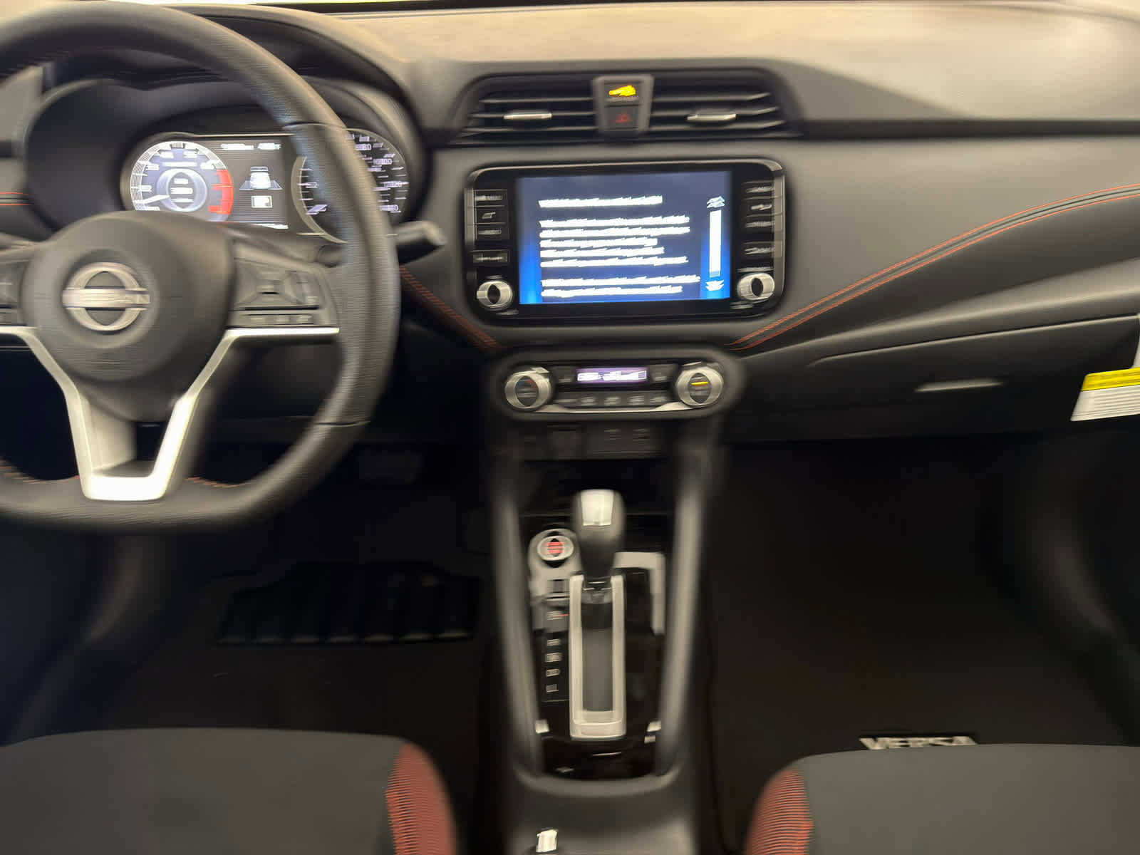 New 2025 Nissan Versa SR w/ Trunk Package image 18