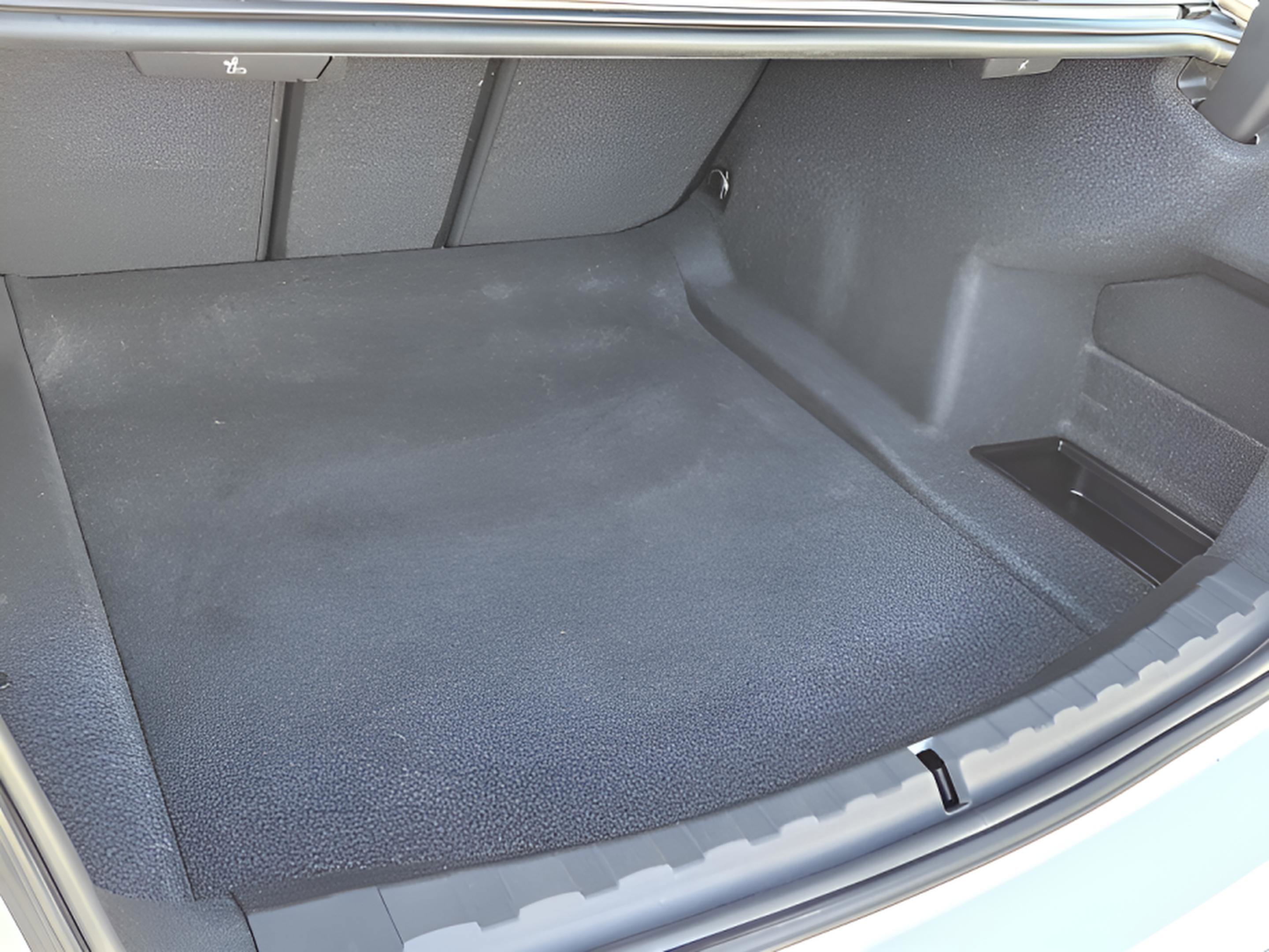 Certified 2023 BMW 330i 330i w/ Driving Assistance Package image 26