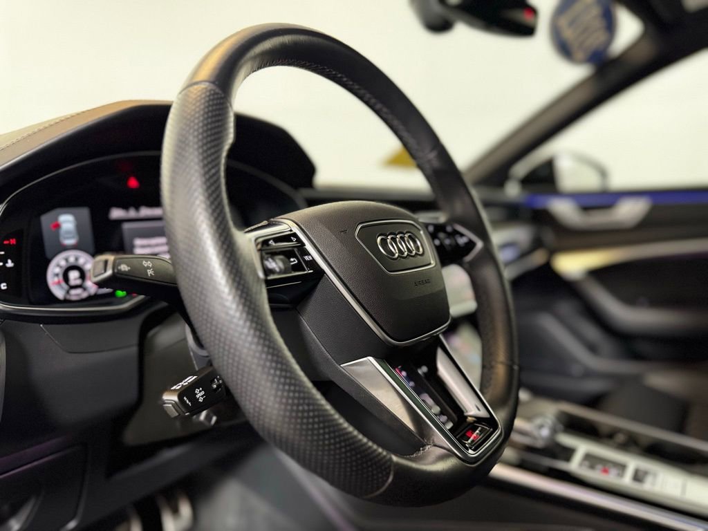 Used 2021 Audi S6 Prestige w/ Prestige Package image 16