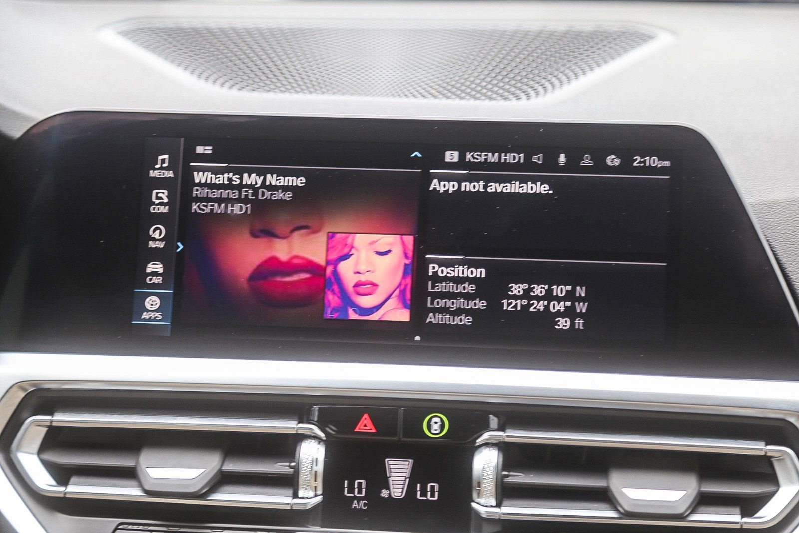 Used 2022 BMW 330e xDrive w/ M Sport Package image 13