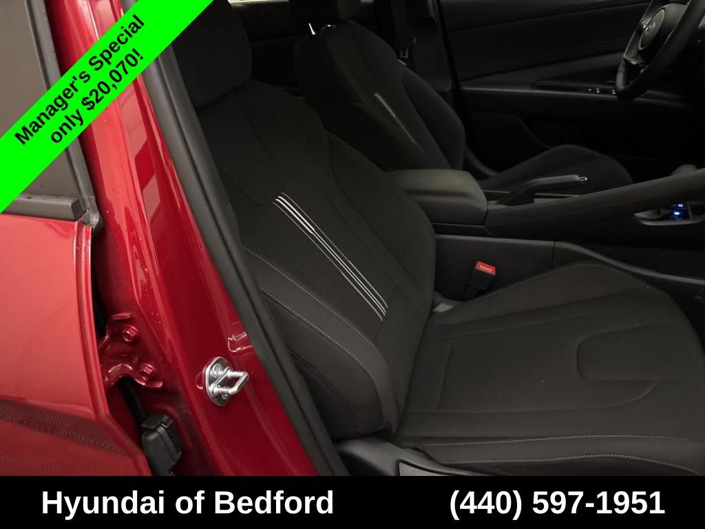 Certified 2026 Hyundai Elantra Sport w/ Cargo Package FWD image 18