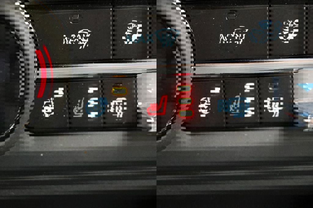 Used 2025 Ford Bronco Outer Banks image 25