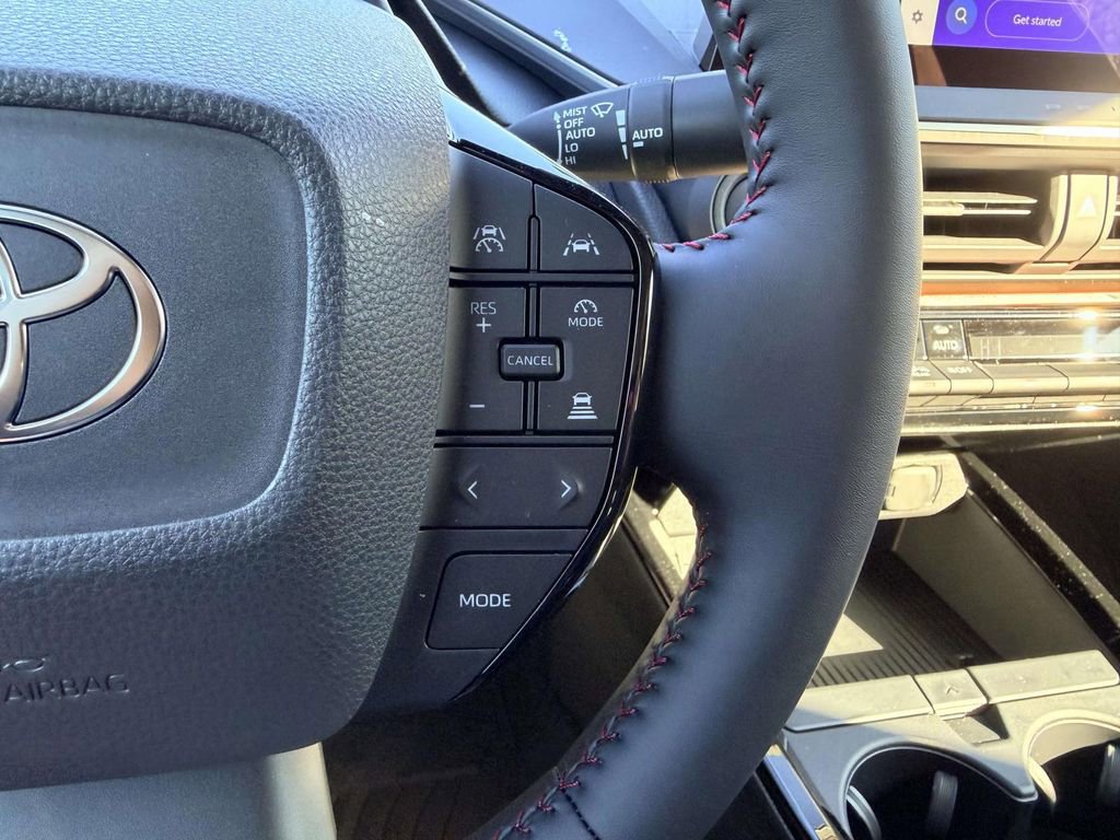 New 2026 Toyota Prius Plug-In Hybrid FWD image 7