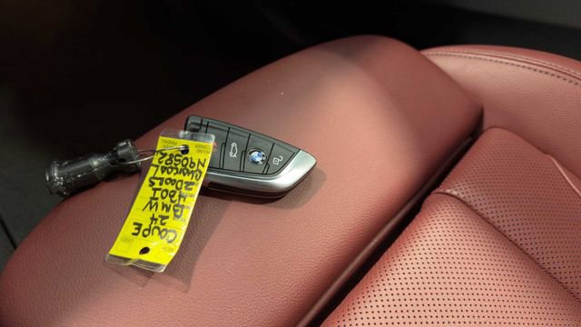 Used 2024 BMW 430i Coupe w/ Convenience Package RWD image 27