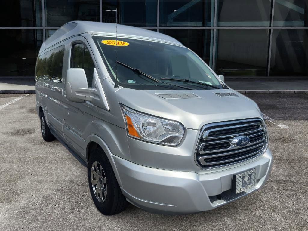 Used 2019 Ford Transit 150 130 Low Roof w/ Exterior Upgrade Package RWD image 3