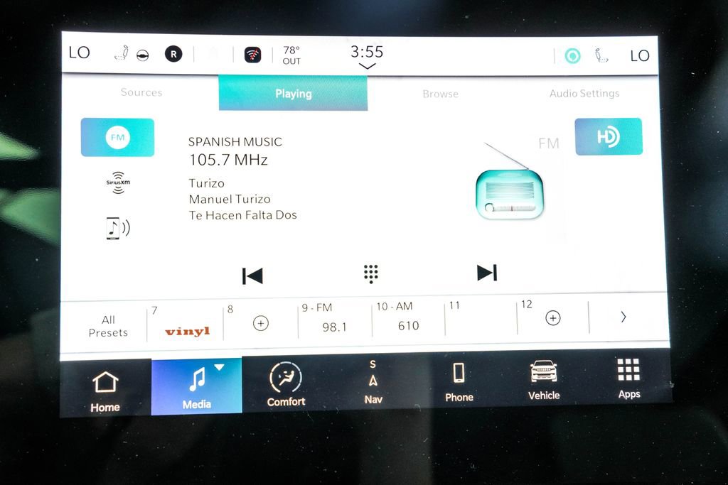 Used 2022 Jeep Wagoneer Series III w/ Premium Group I AWD/4WD image 32